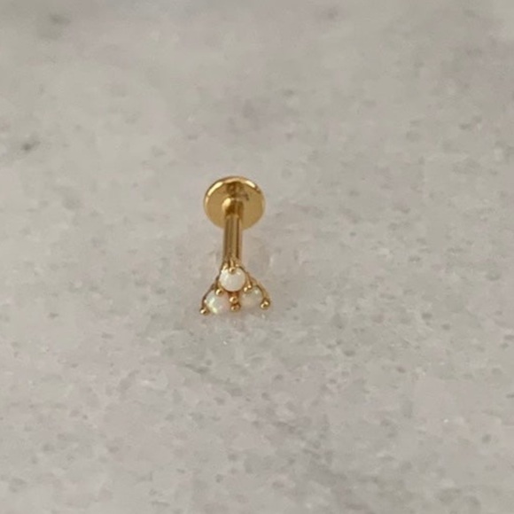 COPY - COPY - Gold Opal Crystal Flower Mini Micro Cartilage Earring - Picture 2 of 3